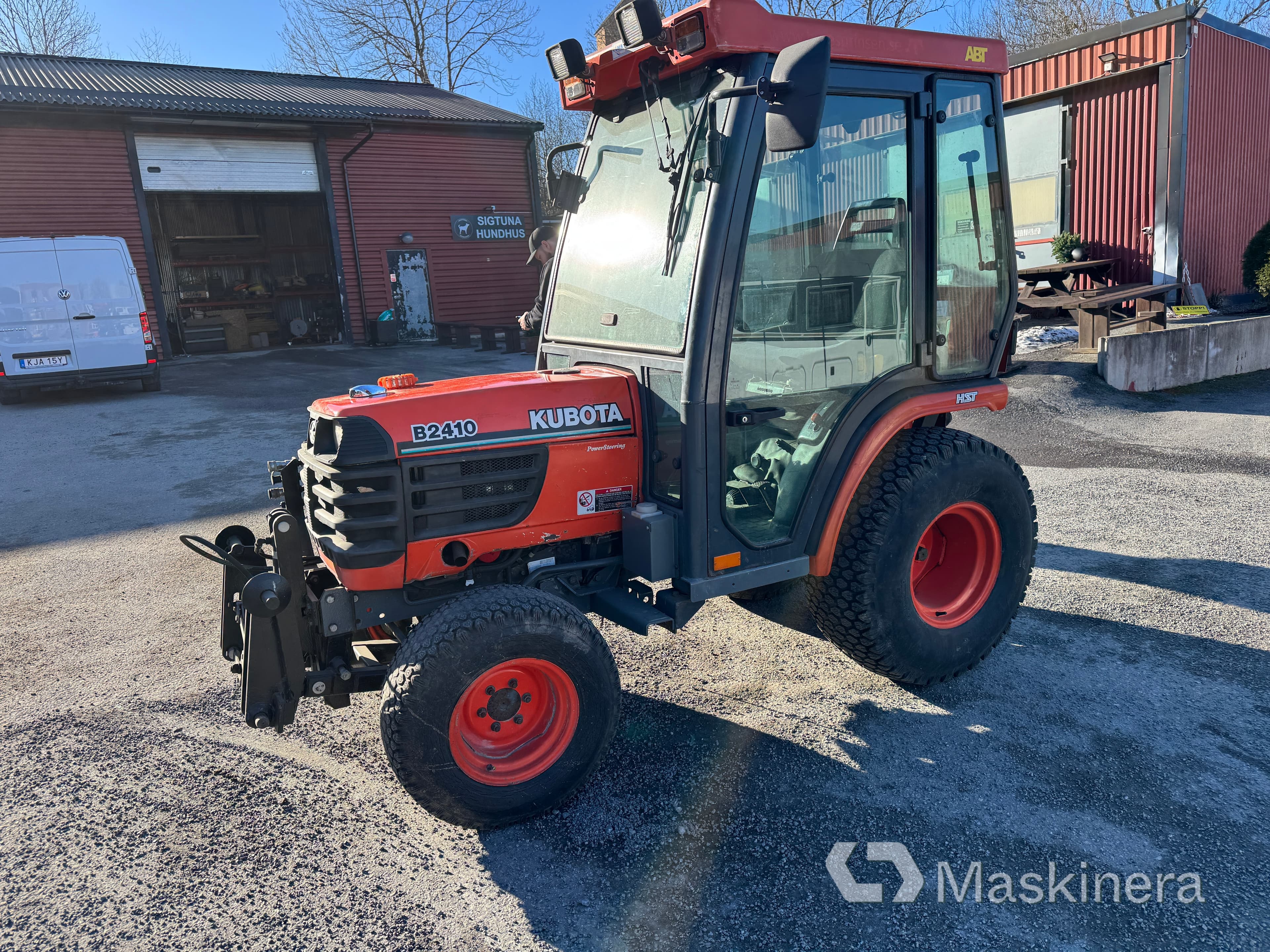 Traktor Kubota B2410
