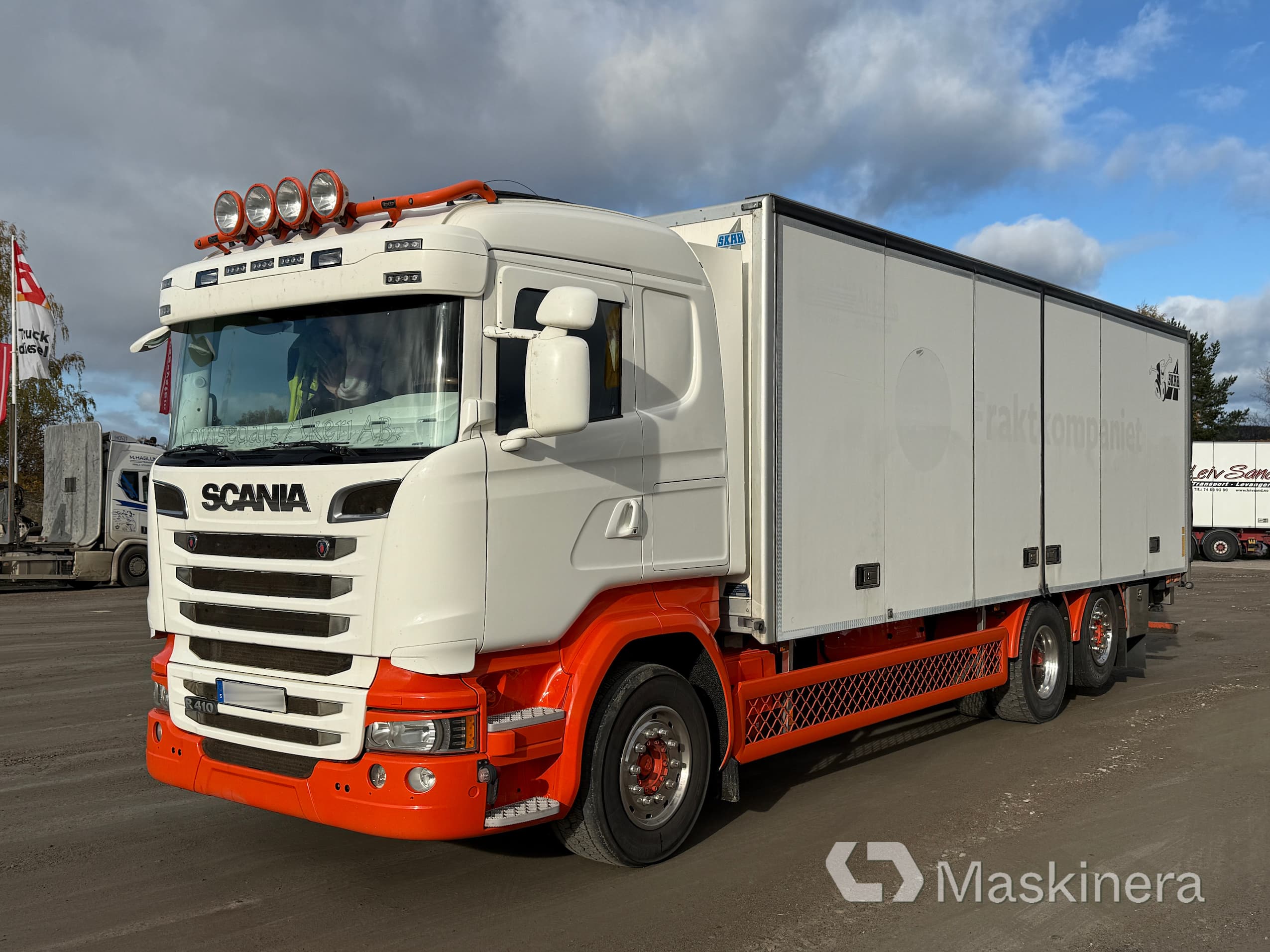 Skåpbil Scania R410LB