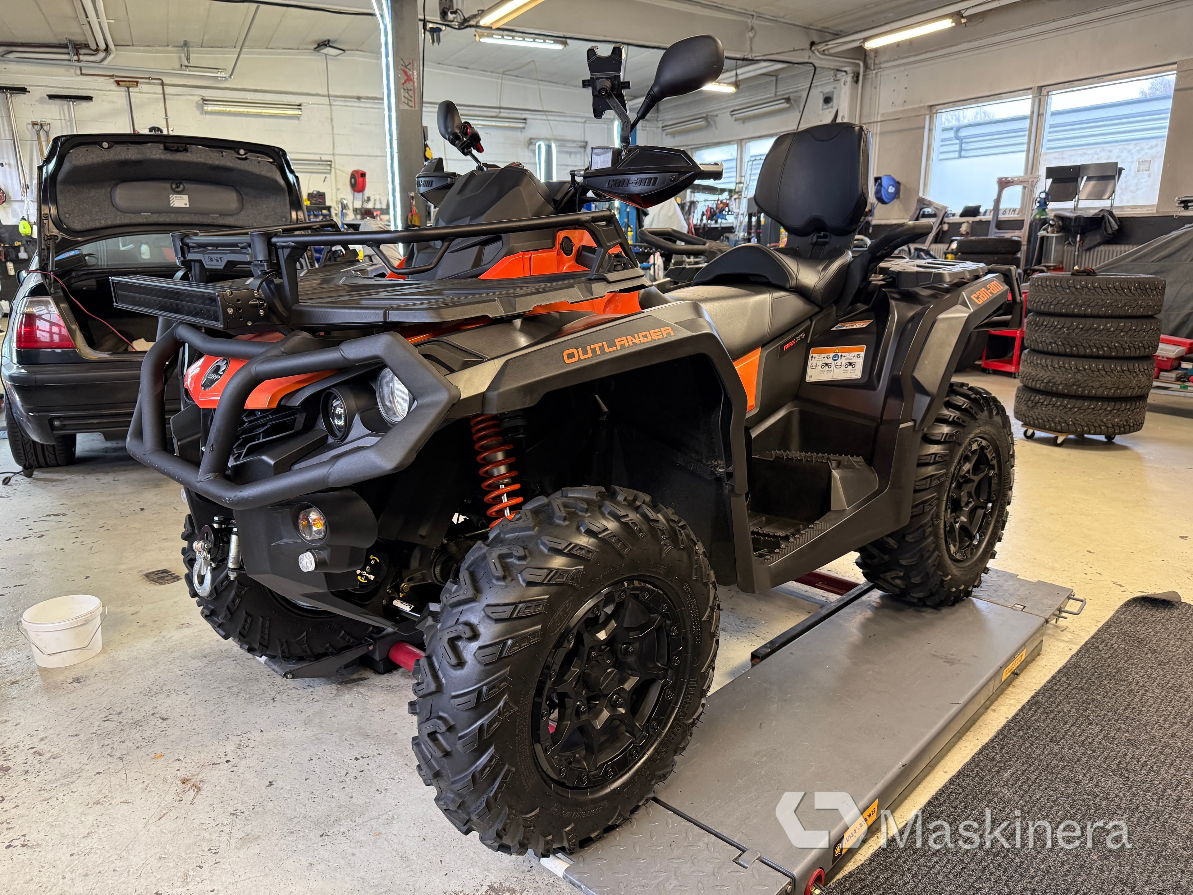 ATV BRP Can-Am 1000 XTP + Tillbehör